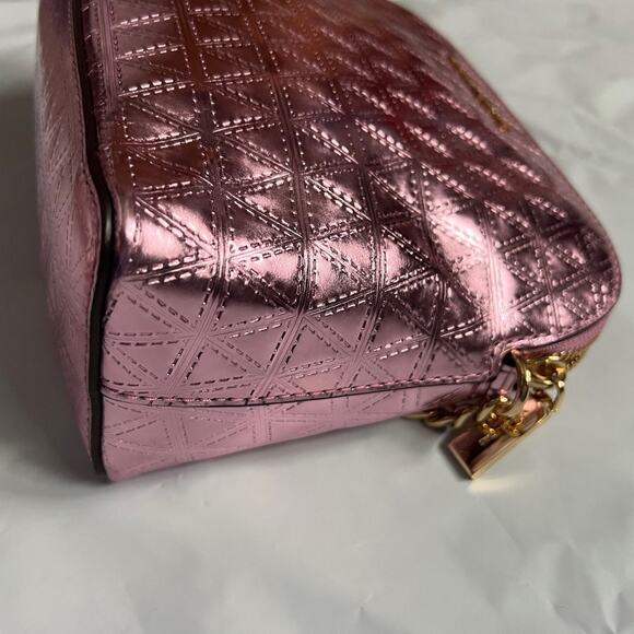 New Michael Kors metallic dome crossbody leather soft pink embossed $188 bag - Picture 5 of 9